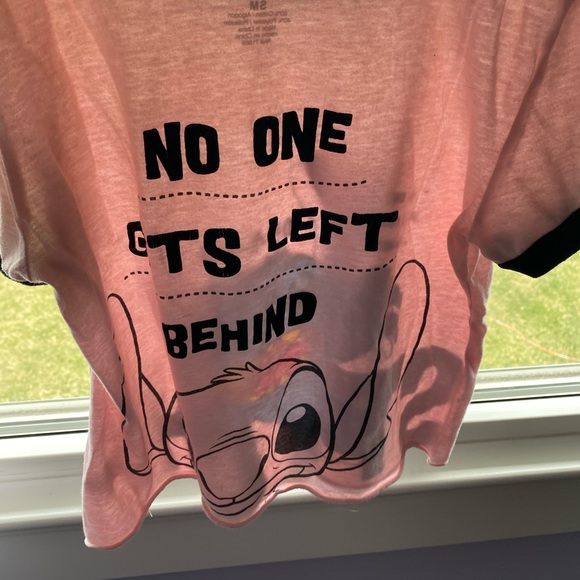 Disney stitch shirt - Picture 2 of 3